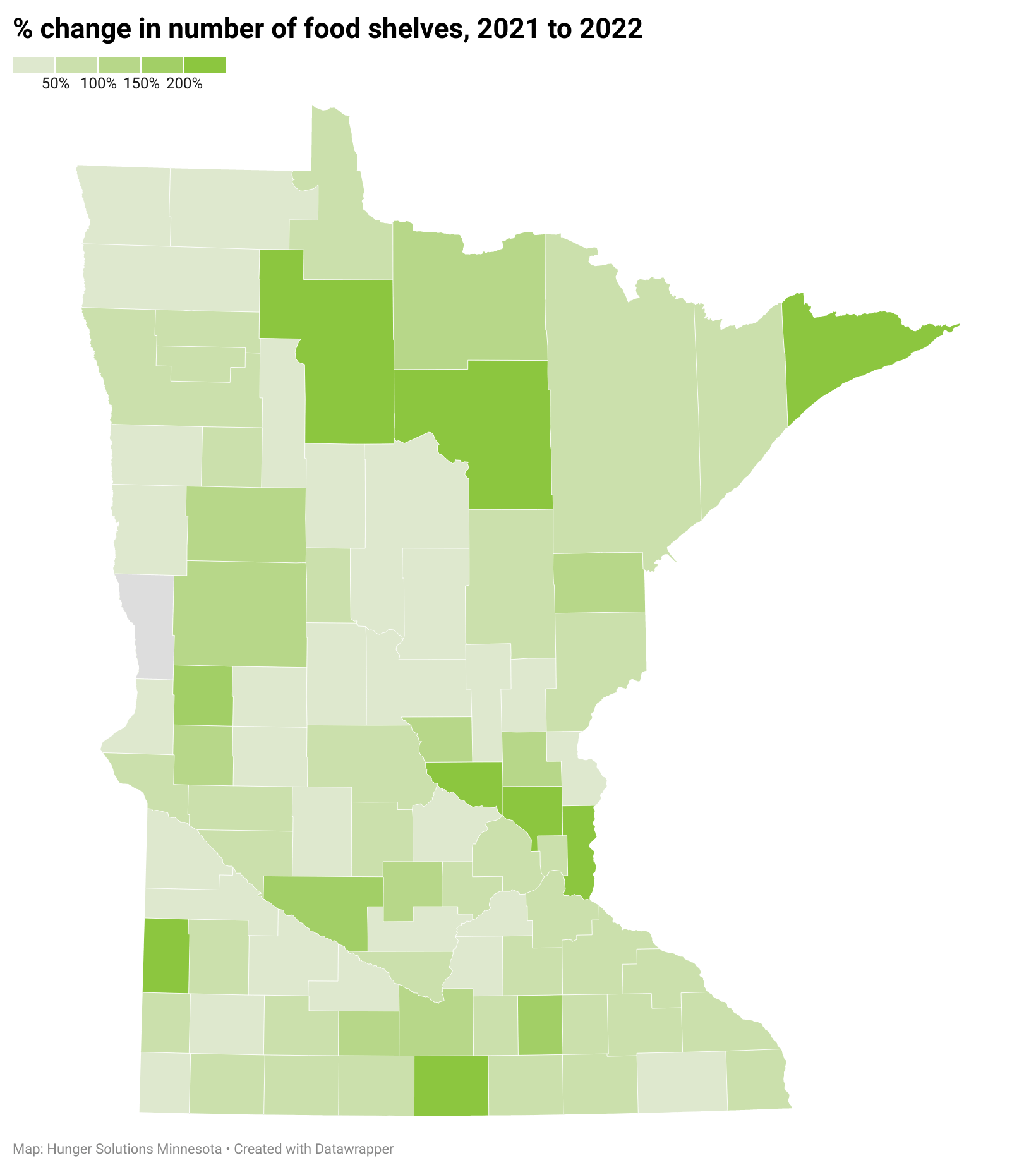 Map of percent change in the total number of Minnesota food shelf visit from 2021 to 2022